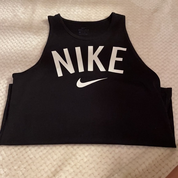 Black Nike Dri-Fit tank top - Picture 2 of 4
